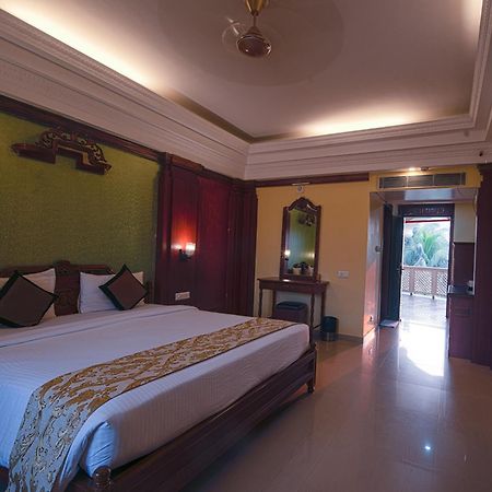 Nrs Royal Palace Пурі Екстер'єр фото
