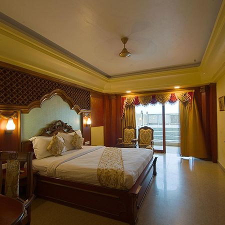 Nrs Royal Palace Пурі Екстер'єр фото