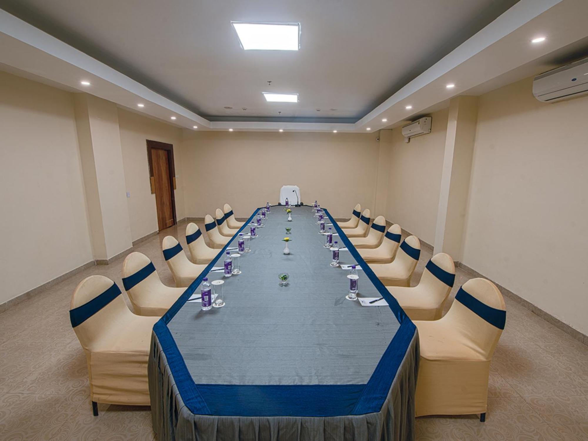 Nrs Royal Palace Пурі Екстер'єр фото