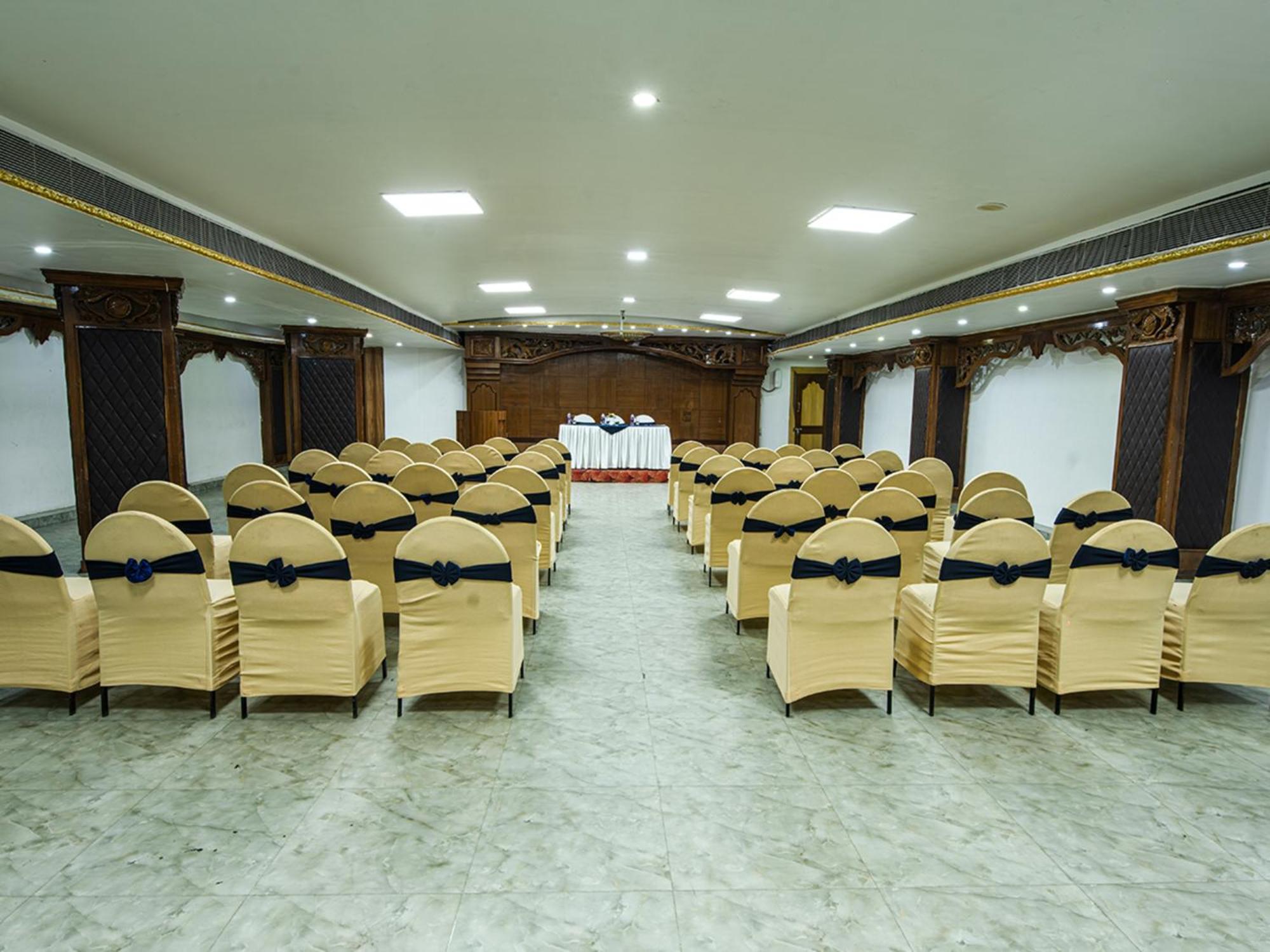 Nrs Royal Palace Пурі Екстер'єр фото